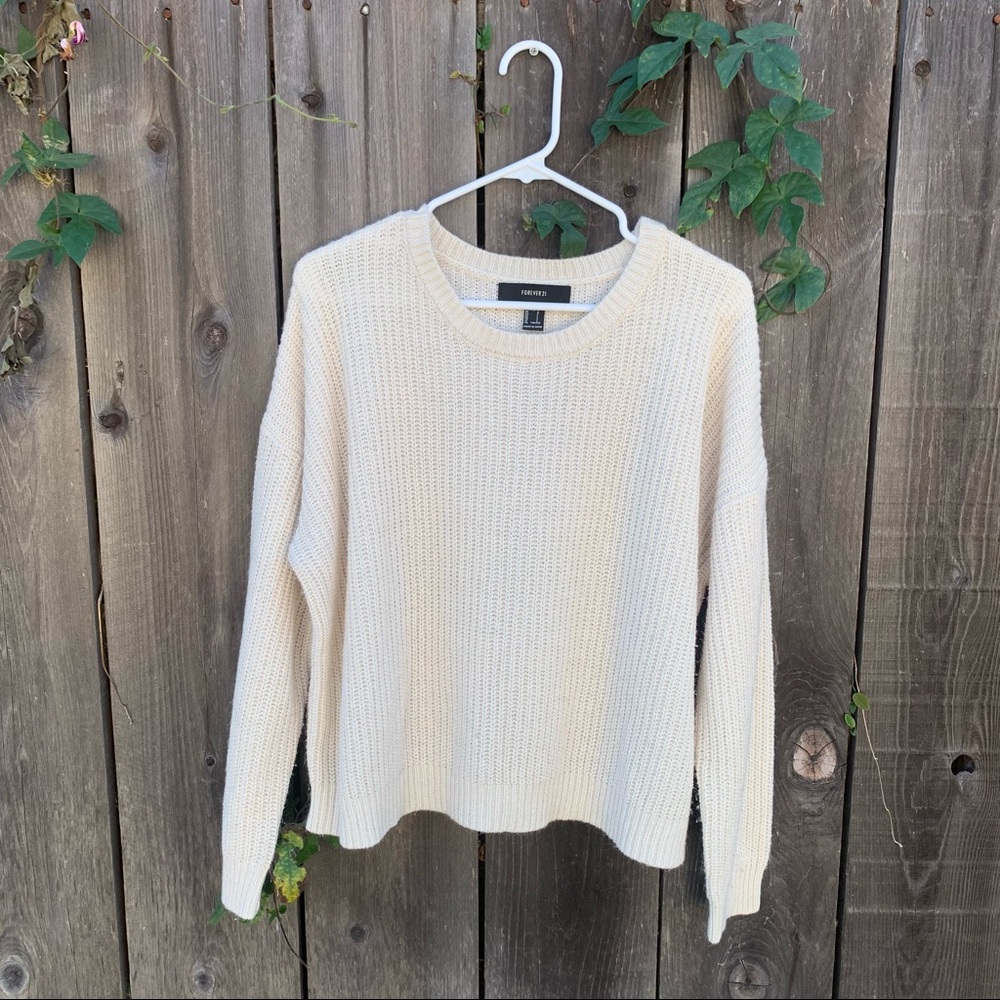 Forever 21 Long Sleeve Knit Sweater